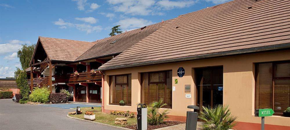 Campanile Hotel Mayenne Exterior foto